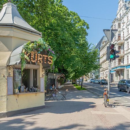 Prestigious Former Library Apartment - Perfect Location Riga Dış mekan fotoğraf